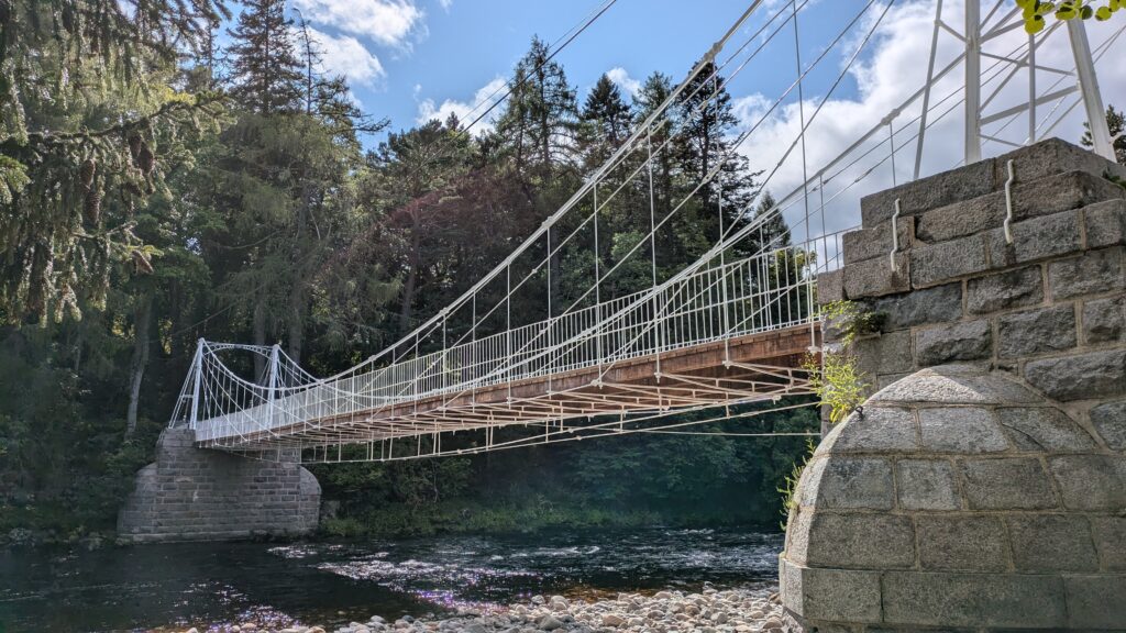 Crathie Footbridge